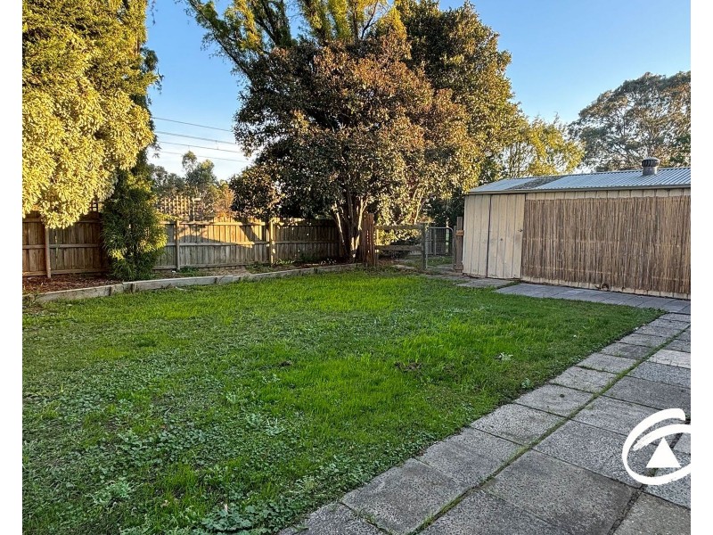12 Daniher Close, Berwick VIC 3806