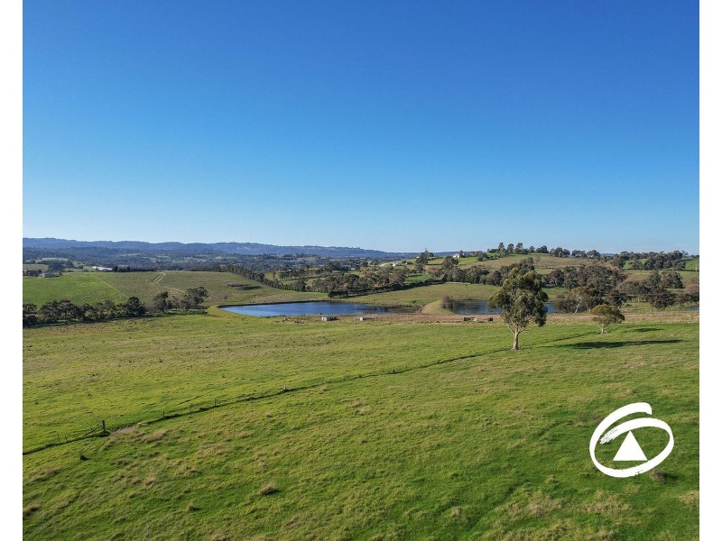 124 A’Beckett Rd, Narre Warren North VIC 3804