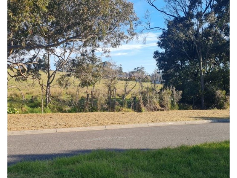 124 A’Beckett Rd, Narre Warren North VIC 3804