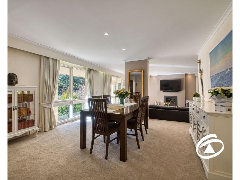 9 Avonwood Road, Narre Warren North VIC 3804