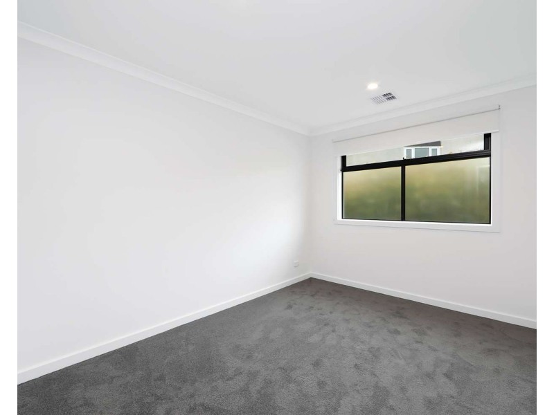 15B White Road, Wantirna South VIC 3152