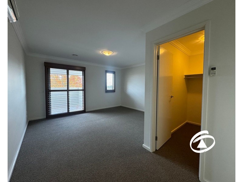 4 Whitehaven Street, Berwick VIC 3806