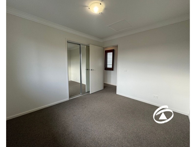 4 Whitehaven Street, Berwick VIC 3806