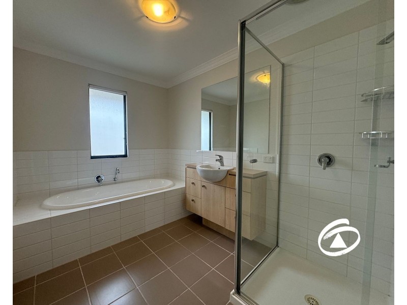 4 Whitehaven Street, Berwick VIC 3806