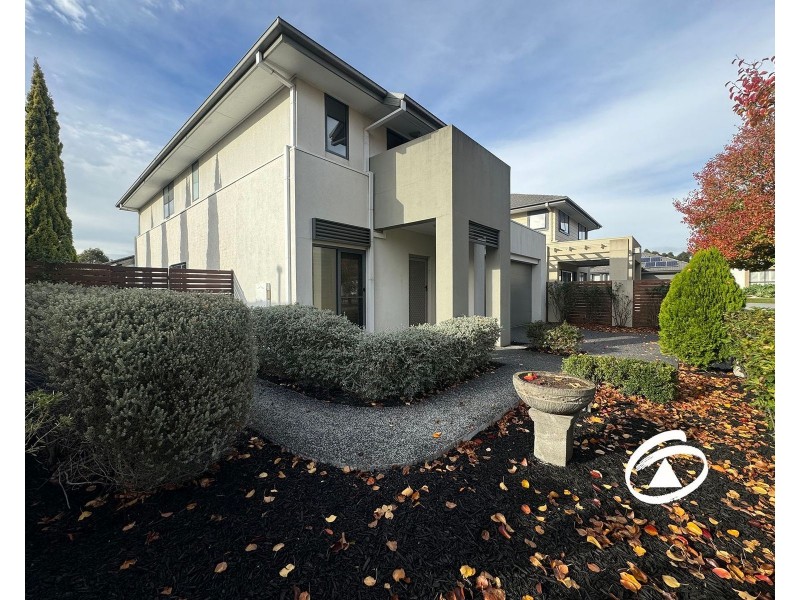 4 Whitehaven Street, Berwick VIC 3806