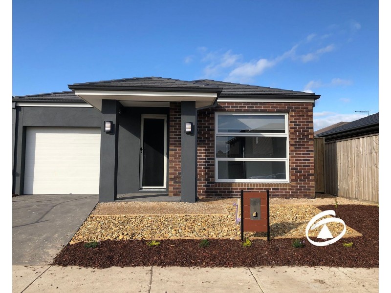 4 Shelley Street, Officer VIC 3809