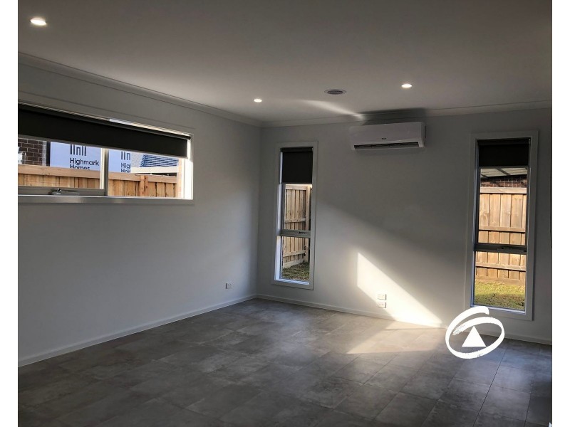 4 Shelley Street, Officer VIC 3809