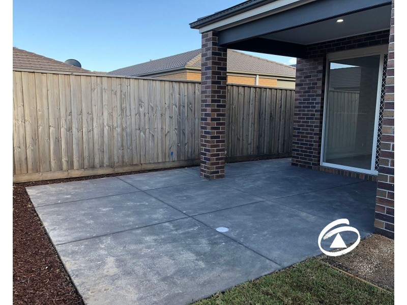 4 Shelley Street, Officer VIC 3809