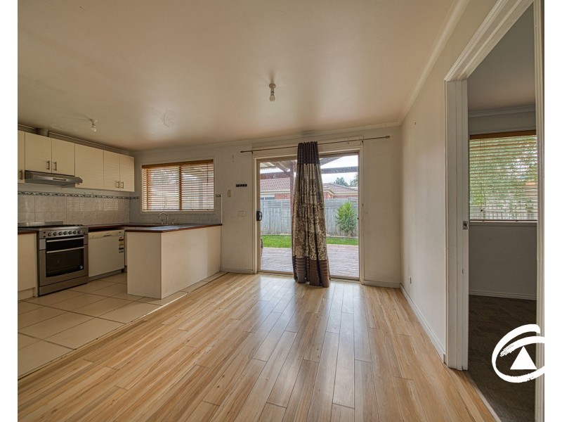 104 Scarborough Avenue, Cranbourne West VIC 3977