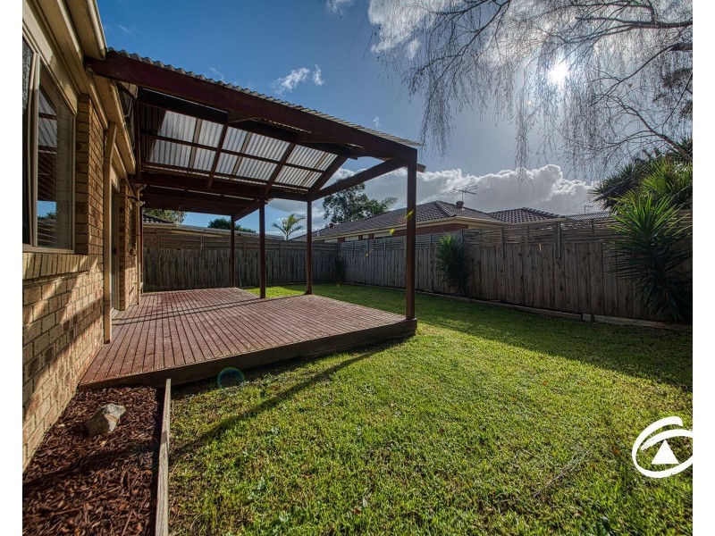 104 Scarborough Avenue, Cranbourne West VIC 3977