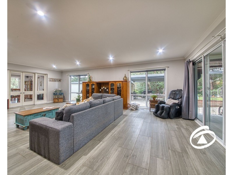 136 Emerald-Monbulk Road, Emerald VIC 3782