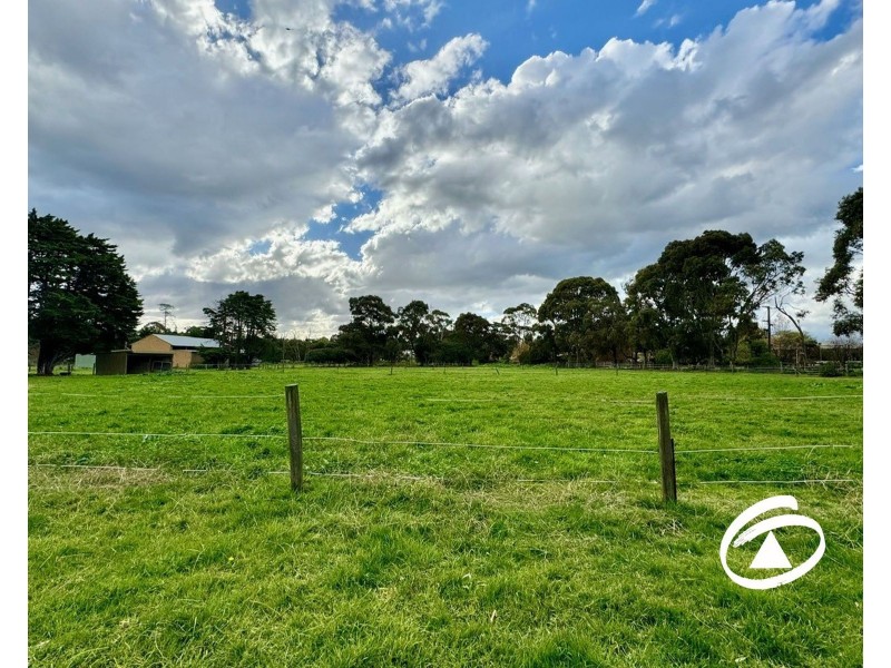 229 Heatherton Road, Narre Warren North VIC 3804