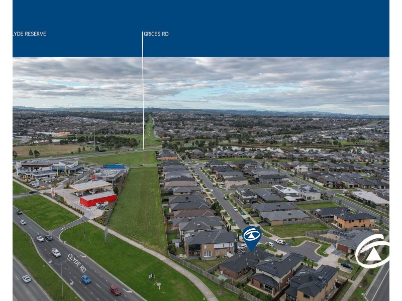 32 Speargrass Close, Clyde North VIC 3978