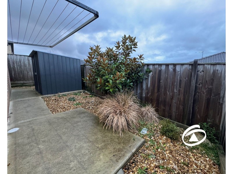 13 Anvil Way, Clyde North VIC 3978