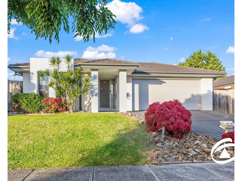 16 Sing Crescent, Berwick VIC 3806