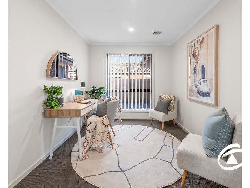 16 Sing Crescent, Berwick VIC 3806
