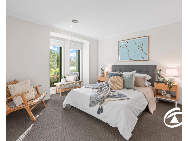 16 Sing Crescent, Berwick VIC 3806