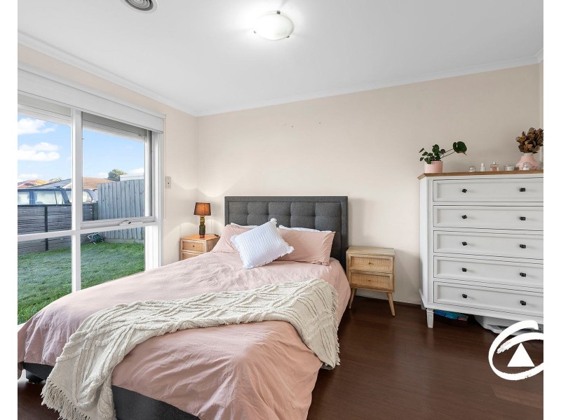 24 Dewpoint Crescent, Hampton Park VIC 3976