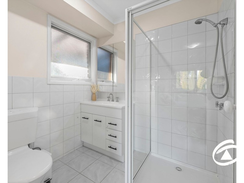 24 Dewpoint Crescent, Hampton Park VIC 3976