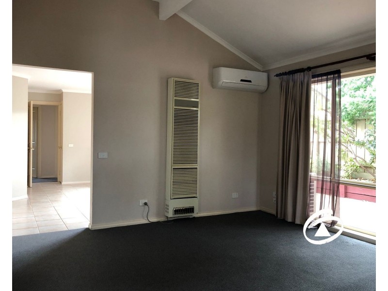 27 William Road, Berwick VIC 3806