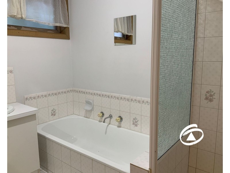 2/20 Temby Close, Endeavour Hills VIC 3802