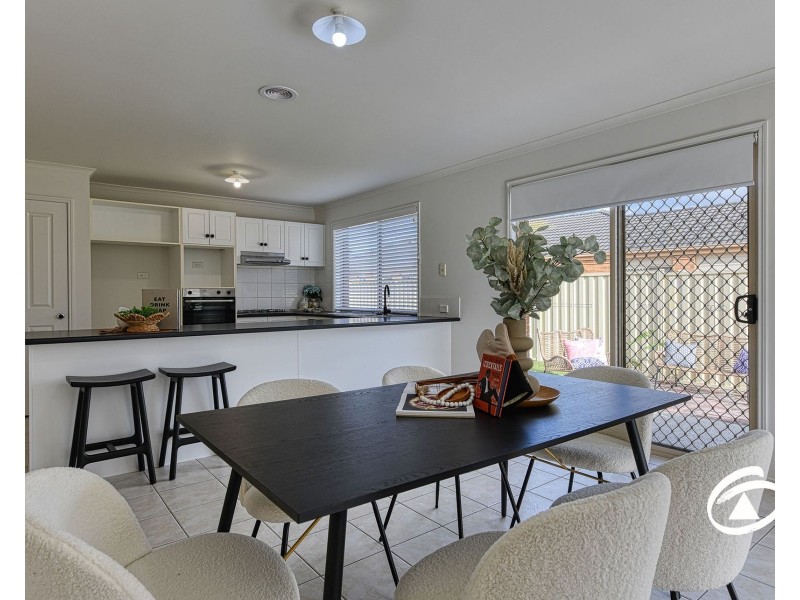 4 Croxley Place, Narre Warren South VIC 3805