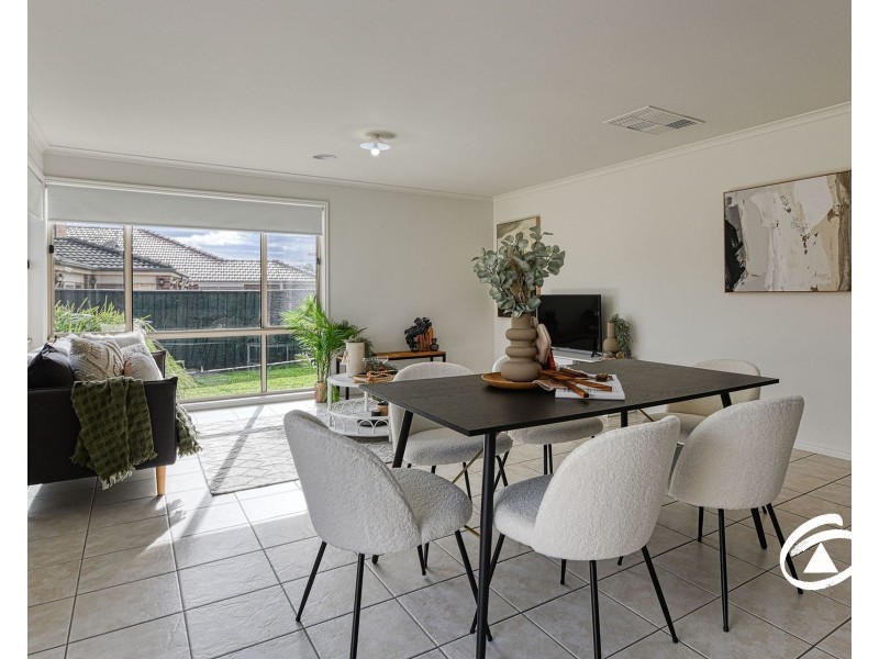 4 Croxley Place, Narre Warren South VIC 3805