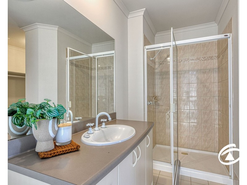 4 Croxley Place, Narre Warren South VIC 3805