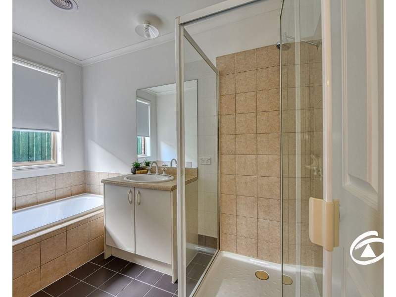 4 Croxley Place, Narre Warren South VIC 3805