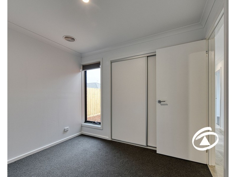 56 Dalmatian Street, Cranbourne East VIC 3977