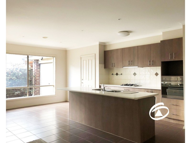 3 Middleton Grove, Berwick VIC 3806