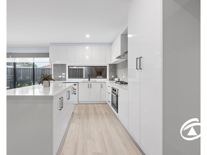 2/3 Pollina Close, Hampton Park VIC 3976