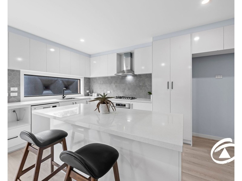 2/3 Pollina Close, Hampton Park VIC 3976