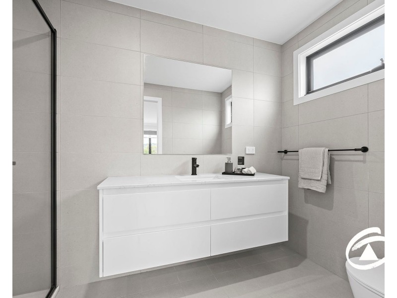 2/3 Pollina Close, Hampton Park VIC 3976