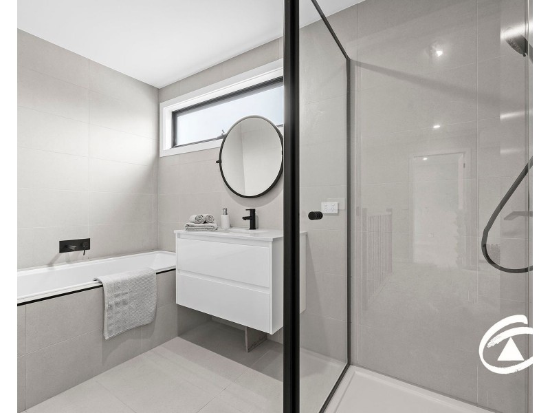 2/3 Pollina Close, Hampton Park VIC 3976