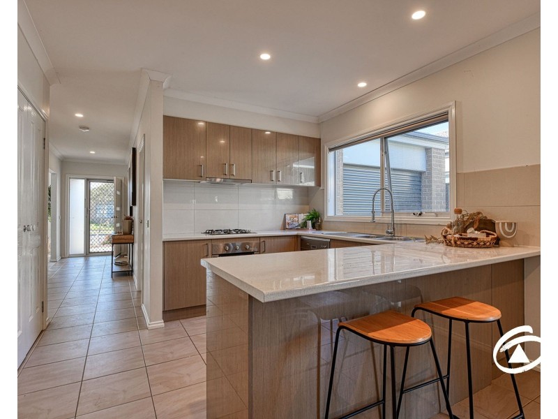 14 Tilia Drive, Cranbourne North VIC 3977