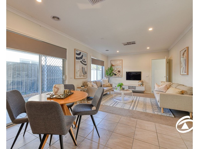 14 Tilia Drive, Cranbourne North VIC 3977