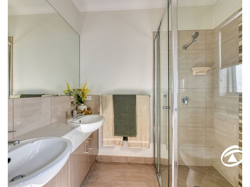 14 Tilia Drive, Cranbourne North VIC 3977