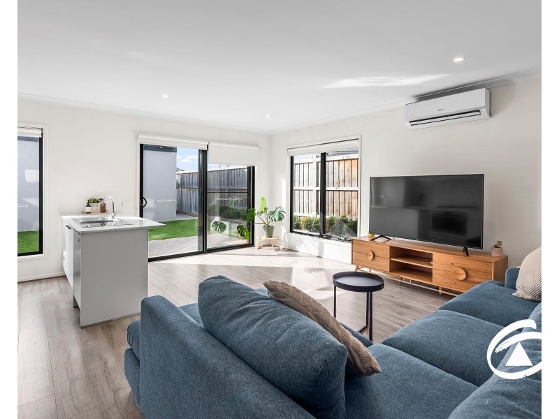 78 Picnic Avenue, Clyde North VIC 3978