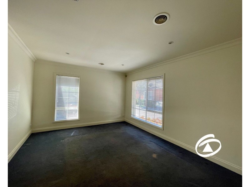 11/1-3 Young Road, Hallam VIC 3803