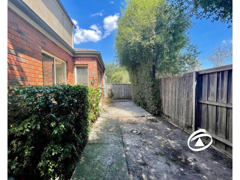 11/1-3 Young Road, Hallam VIC 3803