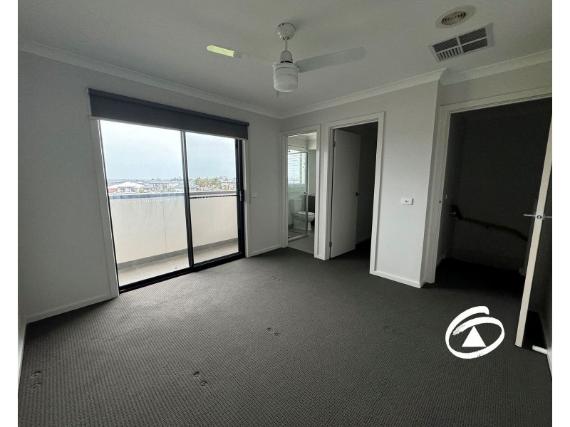 9 Foote Way, Clyde VIC 3978