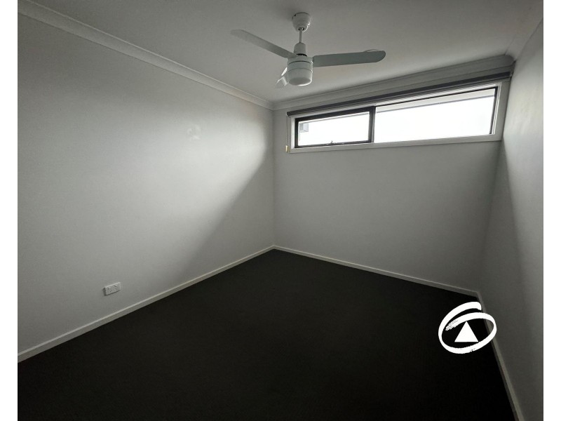 9 Foote Way, Clyde VIC 3978