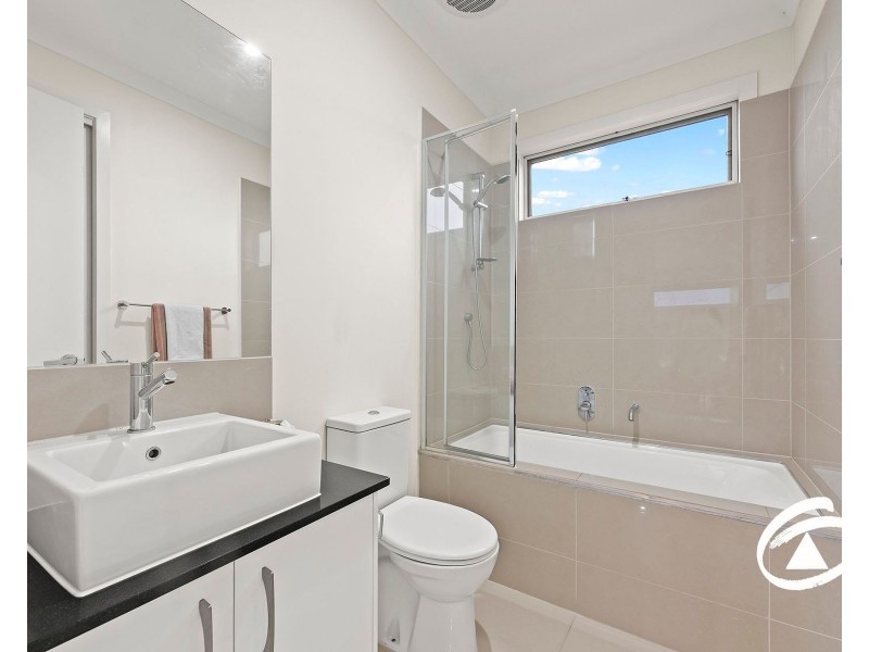 1/13 Grandview Avenue, Dandenong VIC 3175