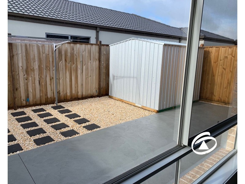 45 Troups Creek Promenade, Narre Warren VIC 3805