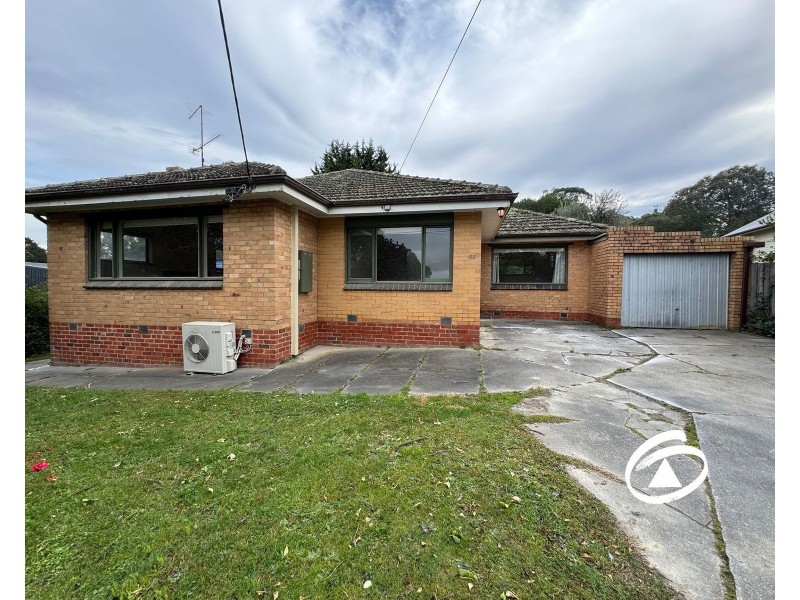 92 Railway Avenue, Garfield VIC 3814