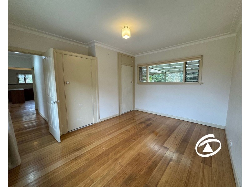 92 Railway Avenue, Garfield VIC 3814