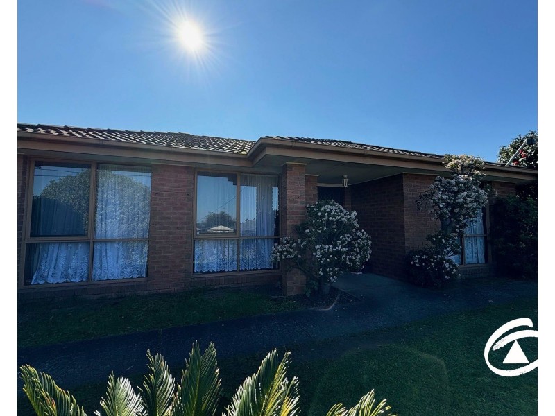 72 Lesley Drive, Hampton Park VIC 3976