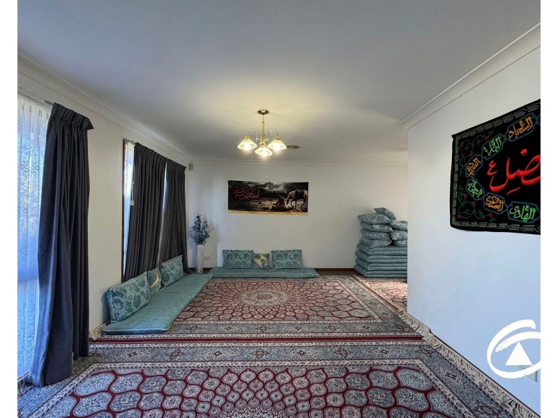 72 Lesley Drive, Hampton Park VIC 3976