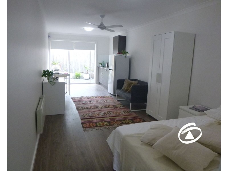 7/4 Cranbourne Drive, Cranbourne VIC 3977